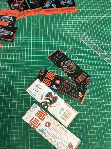 燈箱布與寫真布、噴繪布怎么區(qū)分？